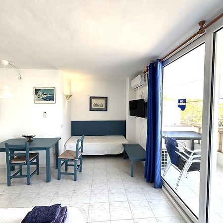 Apartamentos Can Marsalet Puerto Colom Exterior foto