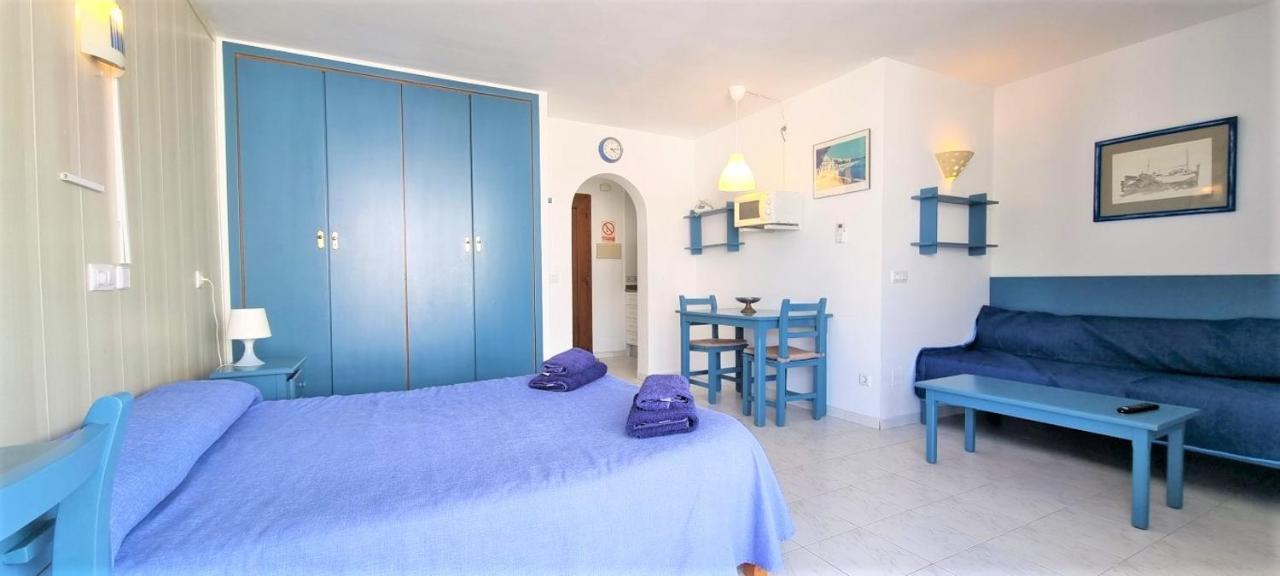 Apartamentos Can Marsalet Puerto Colom Exterior foto