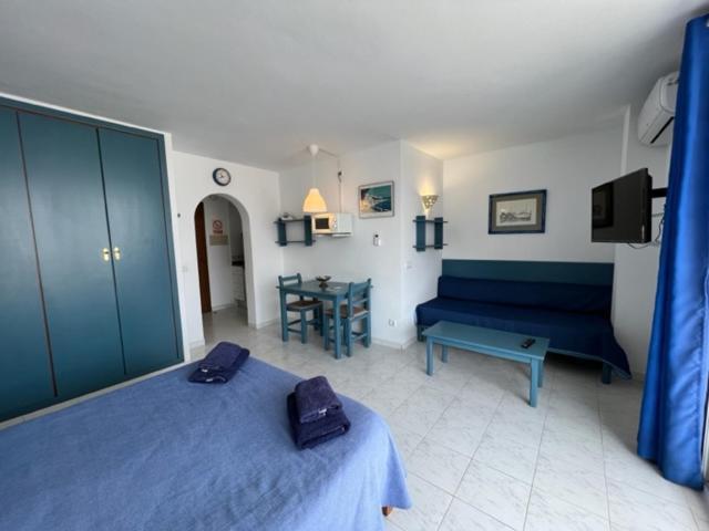 Apartamentos Can Marsalet Puerto Colom Exterior foto